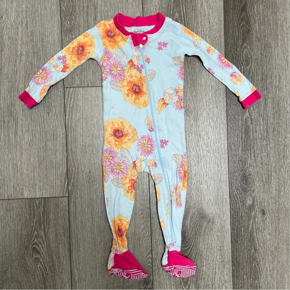 BURTS BEES ZIP UP LONG SLEEVE FOOTED SLEEPER FLORAL 18MO